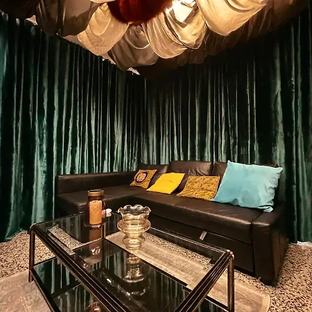 Unique Escape Cinema Massage Chair Malaga