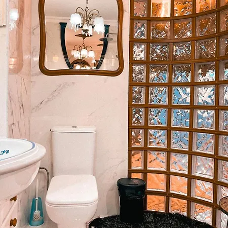 Unique Escape Cinema Massage Chair Apartment Malaga