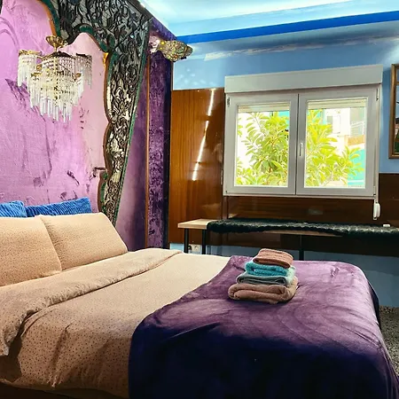 Unique Escape Cinema Massage Chair Apartment