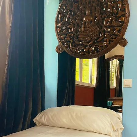 Unique Escape Cinema Massage Chair Apartment Malaga